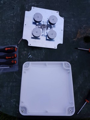 petra-uniBox.jpg